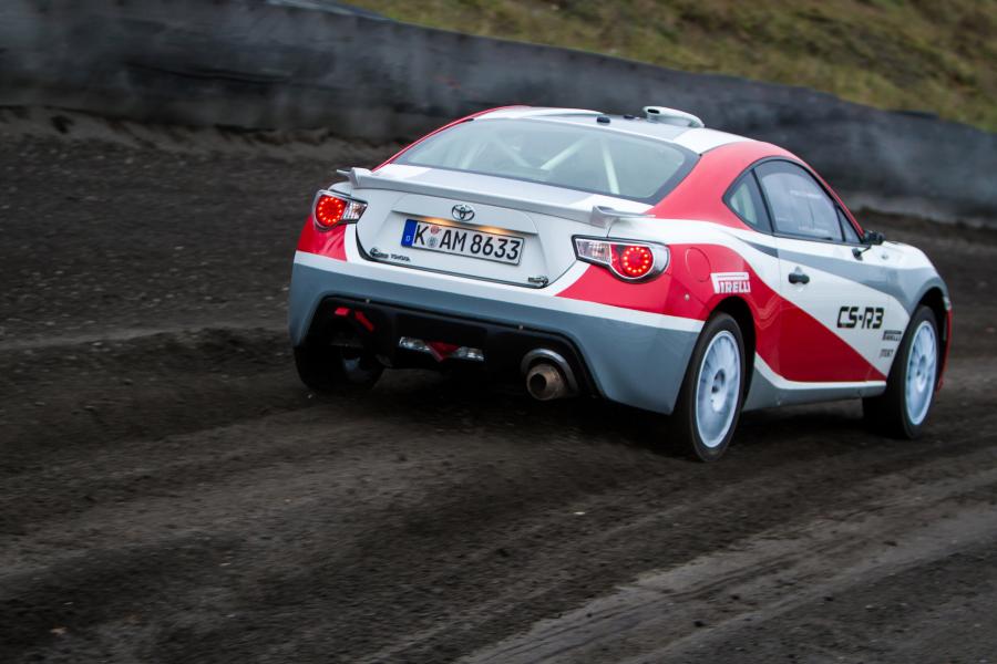  Toyota GT 86 CS-R3 Rally Car 2015 года  (фото 17 из 19)